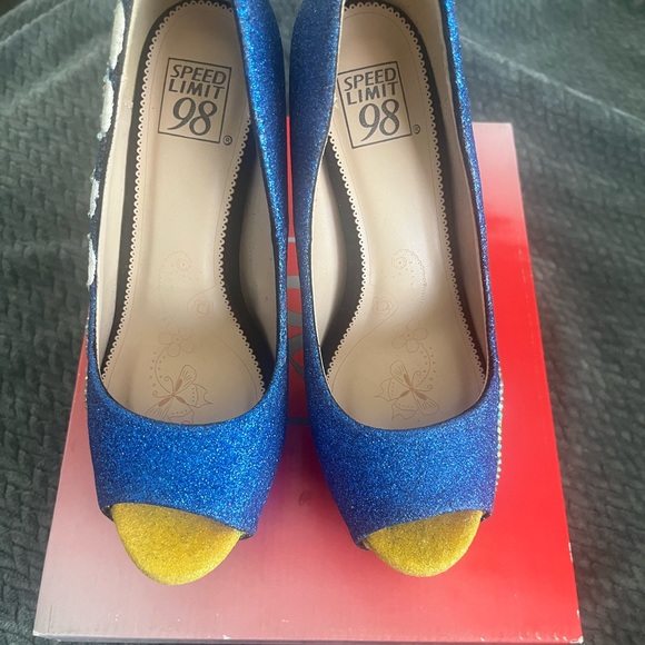 Custom NFL Los Angeles San Diego Chargers heels pumps (5 1/2”). One of a kind. - Picture 3 of 8